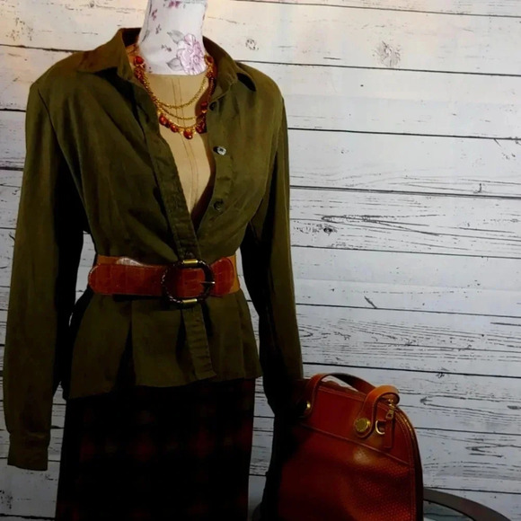 Petite top made by - Picture 1 of 9